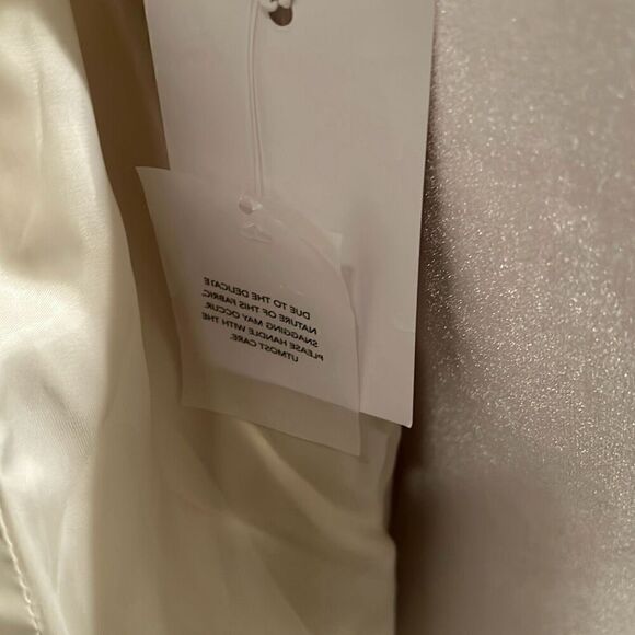 Helsa Womens M Oversized Blazer Jacket White Satin Minimalist Contemporary Chic - Picture 10 of 12